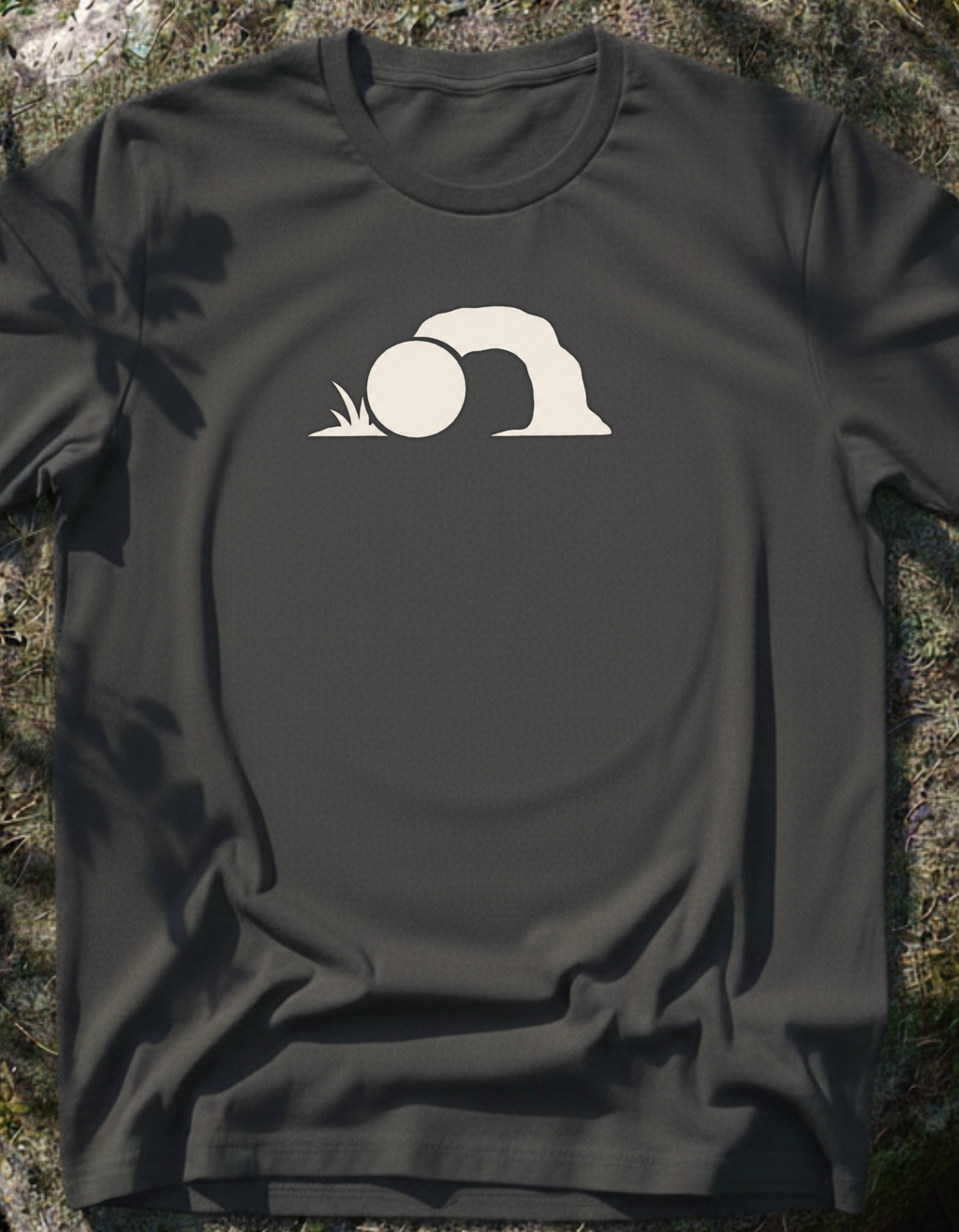He's Alive - T-Shirt