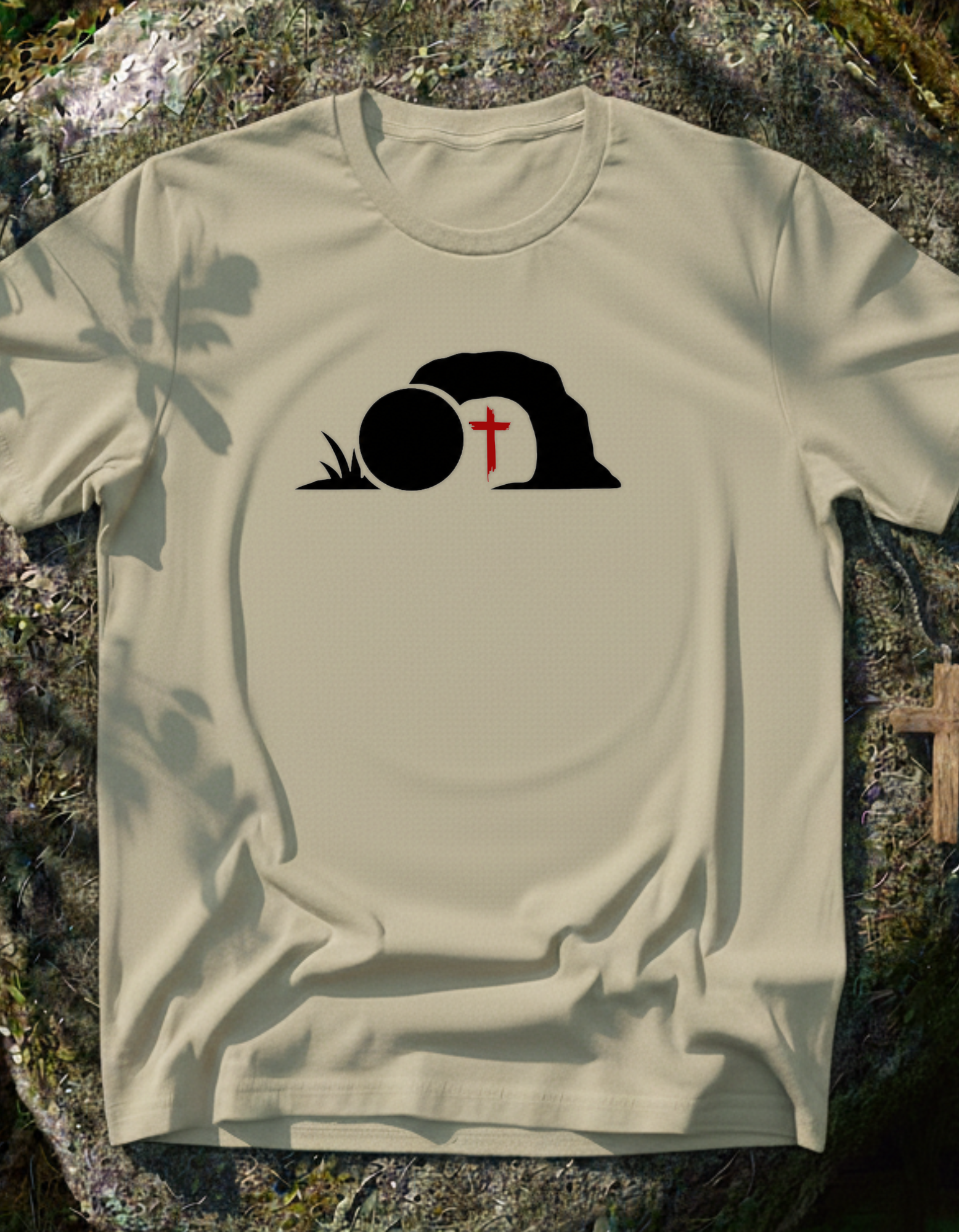 He's Alive Cross - T-Shirt