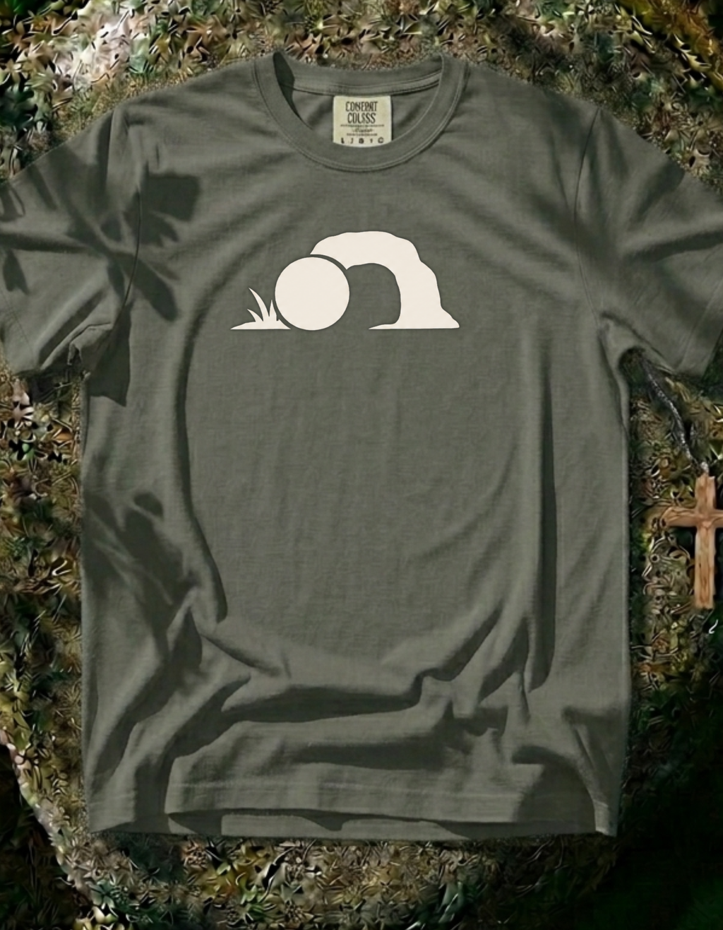 He's Alive - T-Shirt
